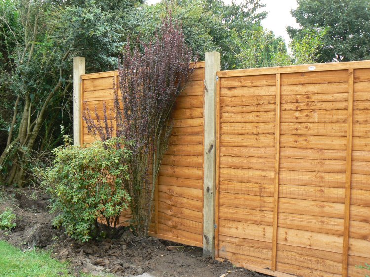 garden fence installers Durham, Newcastle and Sunderland